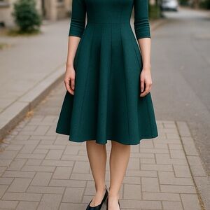 The Limited women knit flair bottom dress in a size large. It’s green in color.